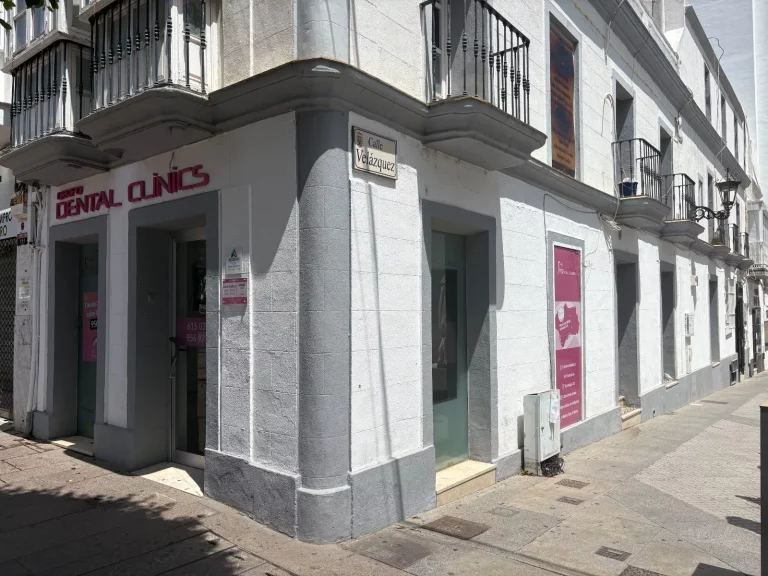 Via della Clinica Dentistica a San Fernando